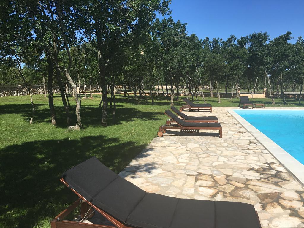 Micanovi Dvori Mobile Home Village Zrmanja أوبروفاتش المظهر الخارجي الصورة